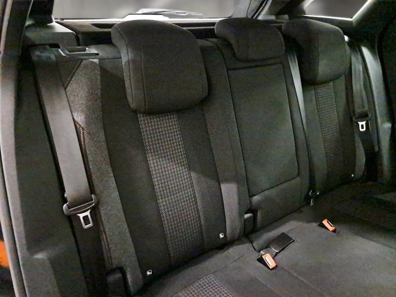 PEUGEOT 3008 BlueHDI 130 EAT8 S/S Active Business