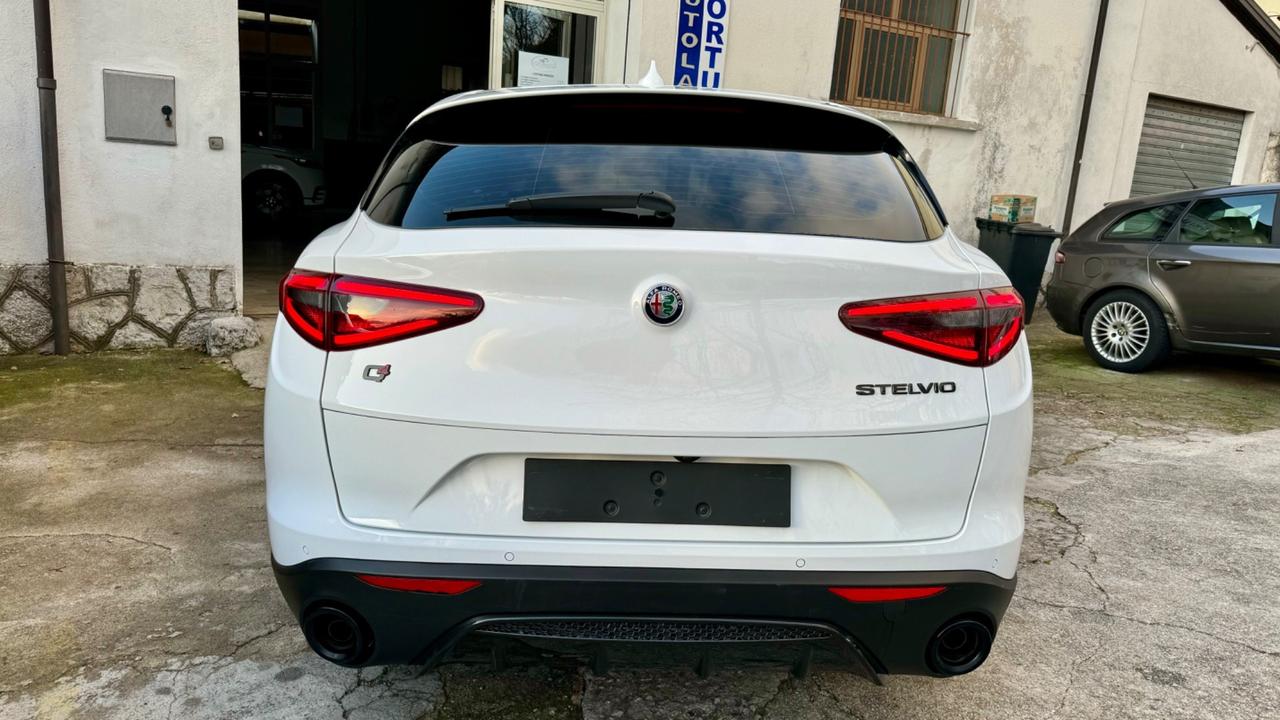 Alfa Romeo Stelvio 2.2 Turbodiesel 190 CV AT8 Q4 Sprint