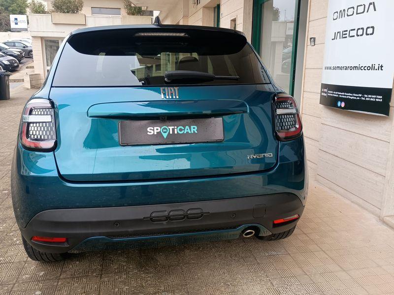 FIAT 600 1.2 hybrid La Prima 110cv auto