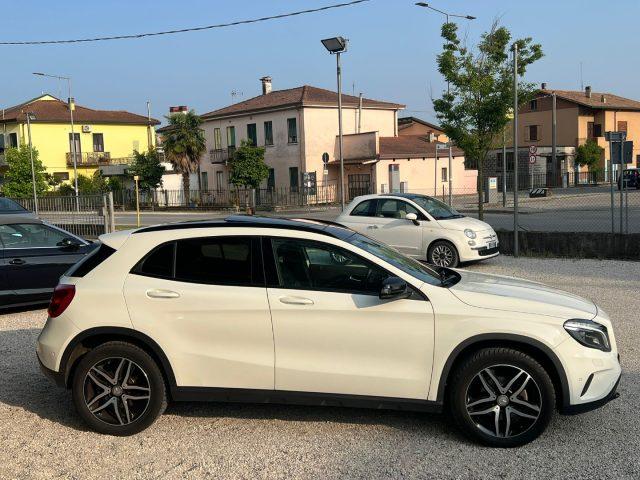 MERCEDES-BENZ GLA 200 d Automatic 4Matic Sport Enduro TETTO PANORAMICO