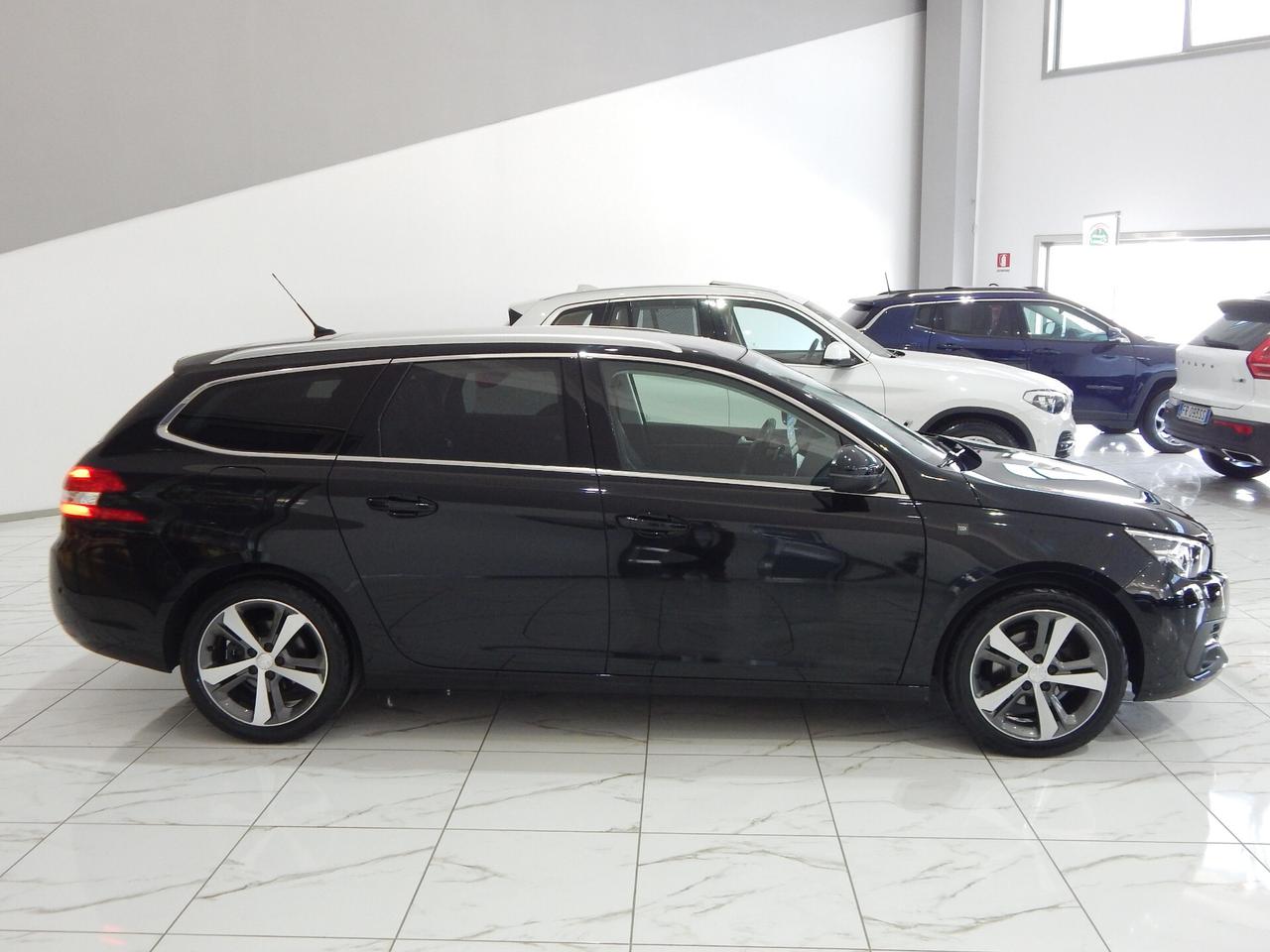 Peugeot 308 SW 1.5 bluehdi Tech Edition EAT8 TETTO-NAVI-PELLE