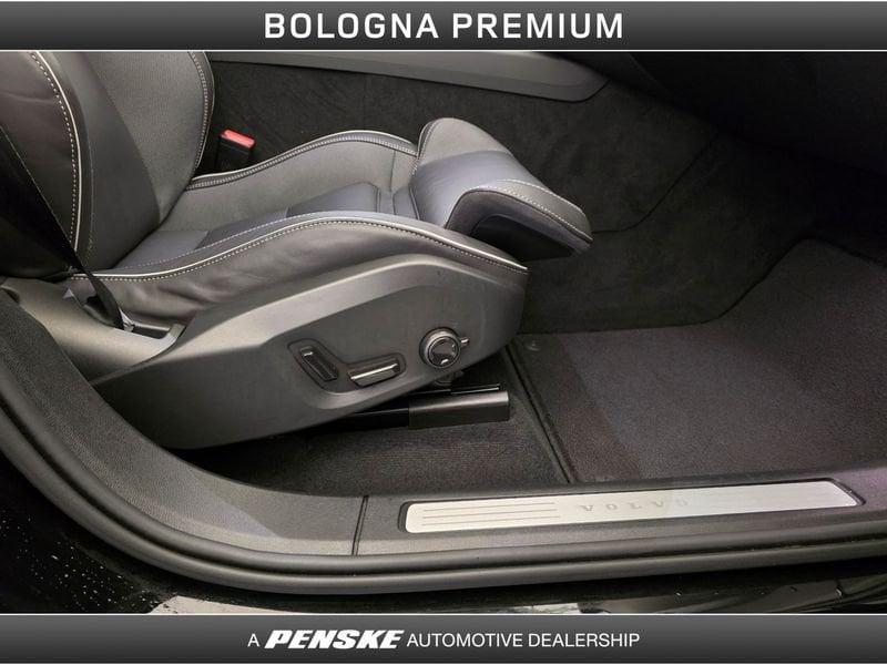 Volvo XC60 XC60 B5 AWD automatico Plus Dark