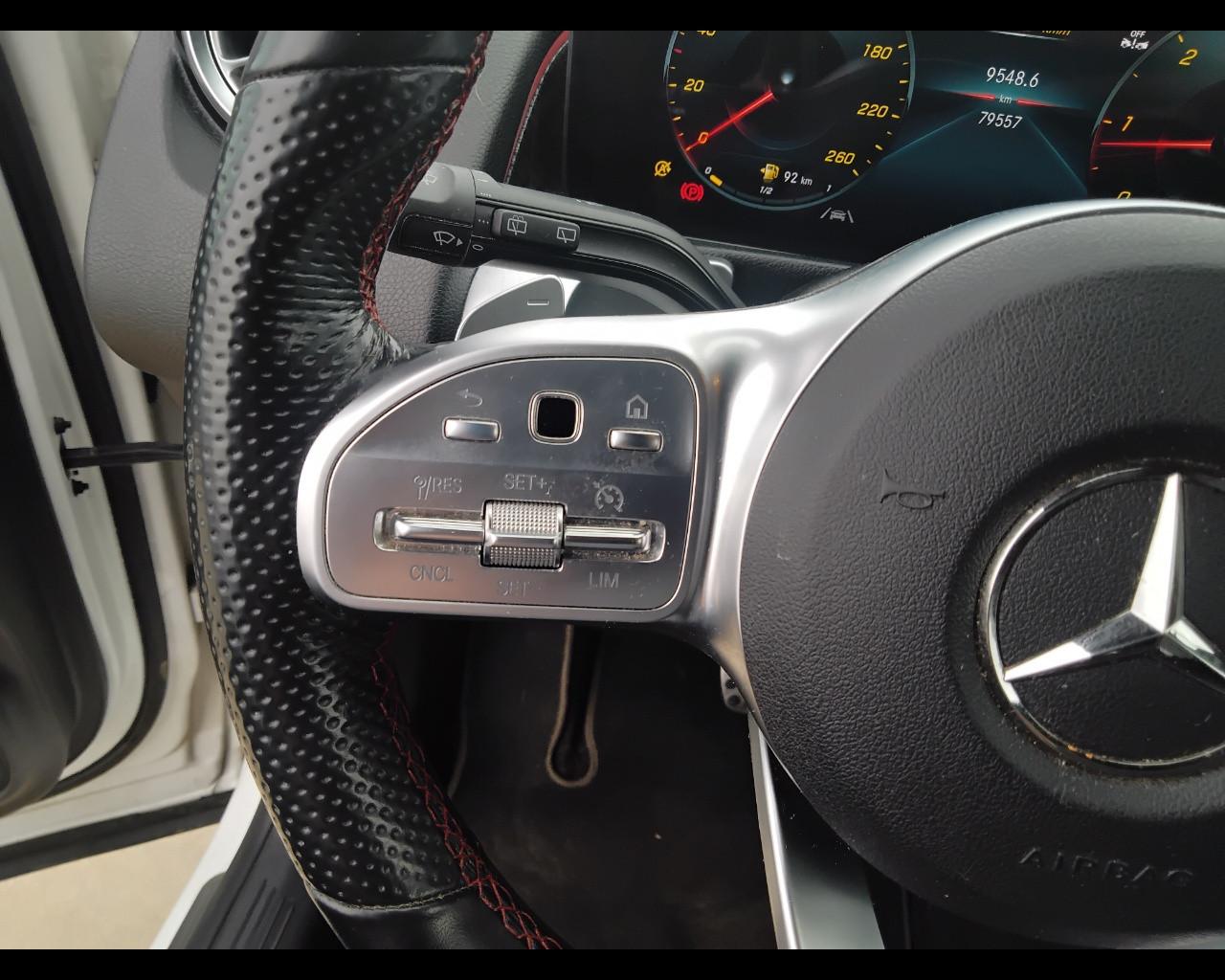 Mercedes-Benz GLB - X247 2019 - GLB 200 d Premium auto