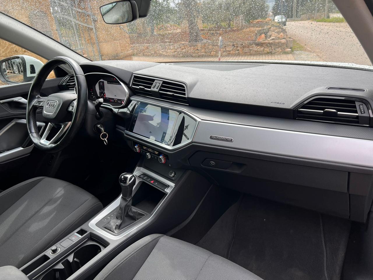 Audi Q3 40 TDI quattro S tronic Business Advanced