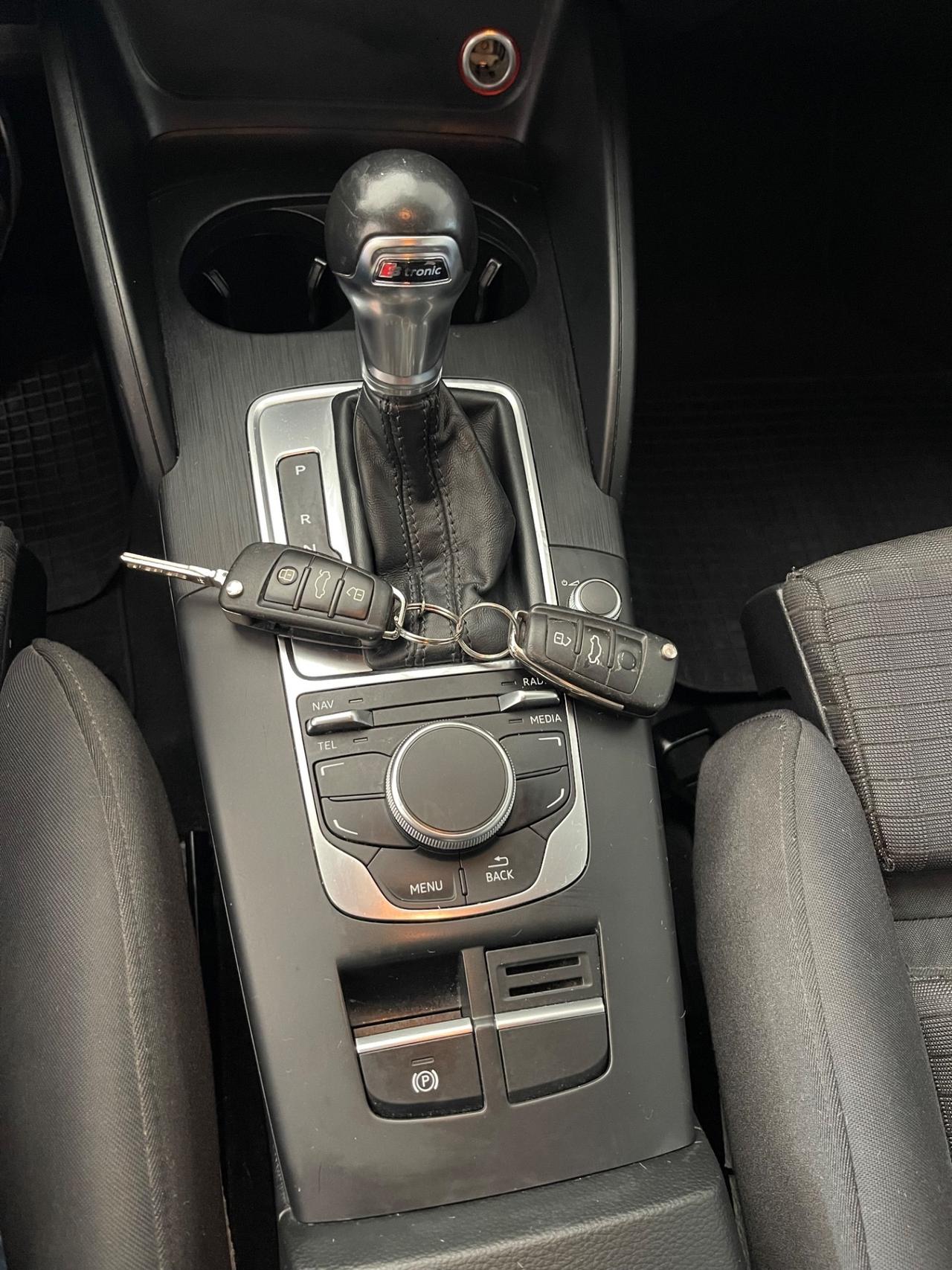 Audi A3 SPB 1.6 TDI clean diesel S tronic Ambition