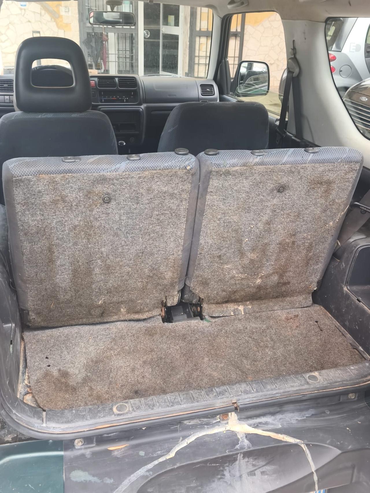 Suzuki Jimny 1.3i 16V cat 4WD JLX