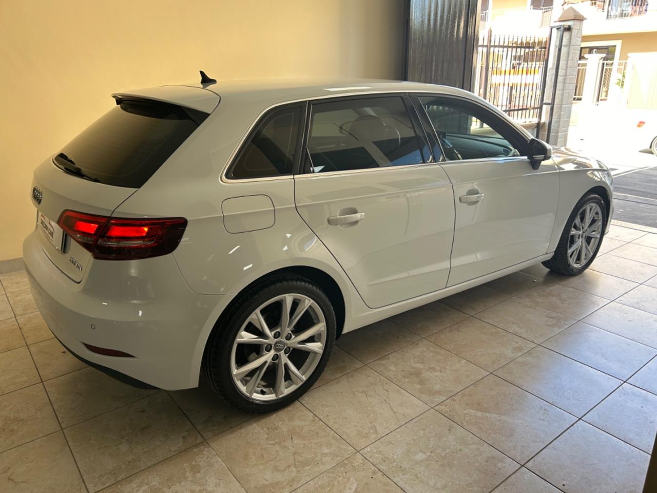 Audi A3 SPB 30 TDI S tronic Sport BIXENO NAVI LED