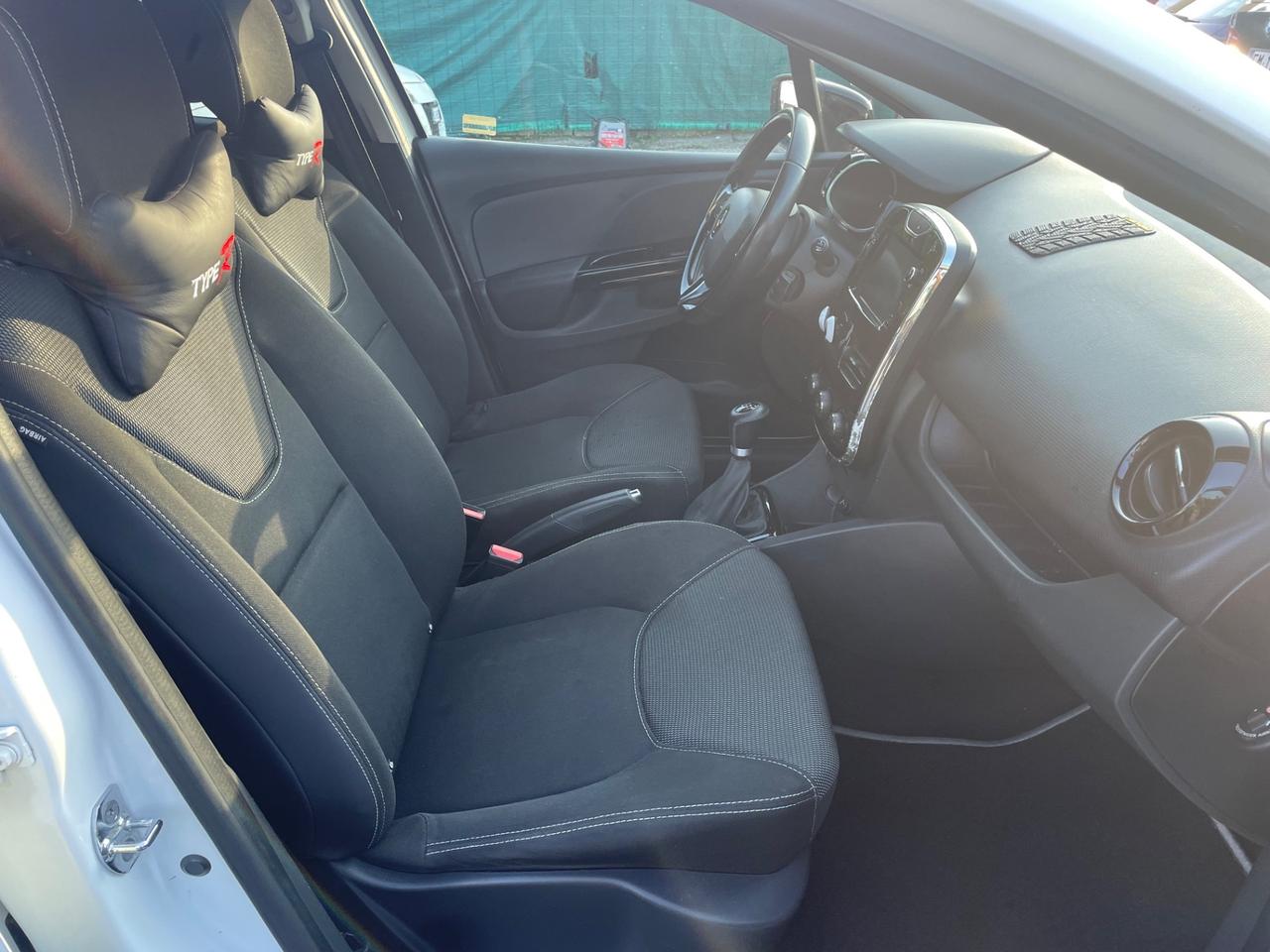 Renault Clio 1.2 16V 5 porte Dynamique