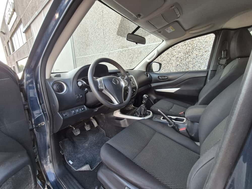 Nissan Navara 2.3 dCi K. Cab IVA DETRAIBILE