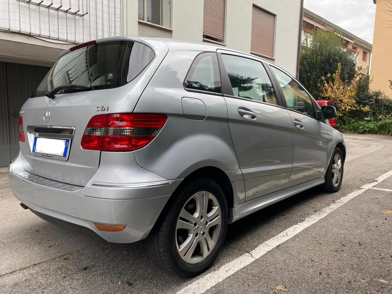 MERCEDES B 180 CDI PREMIUM CONDIZIONI DA VETRINA GUARDA