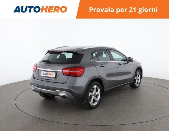 MERCEDES-BENZ GLA 180 Sport
