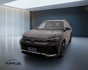 VOLKSWAGEN Tiguan III 2024 - Tiguan 2.0 tdi R-Line 150cv dsg