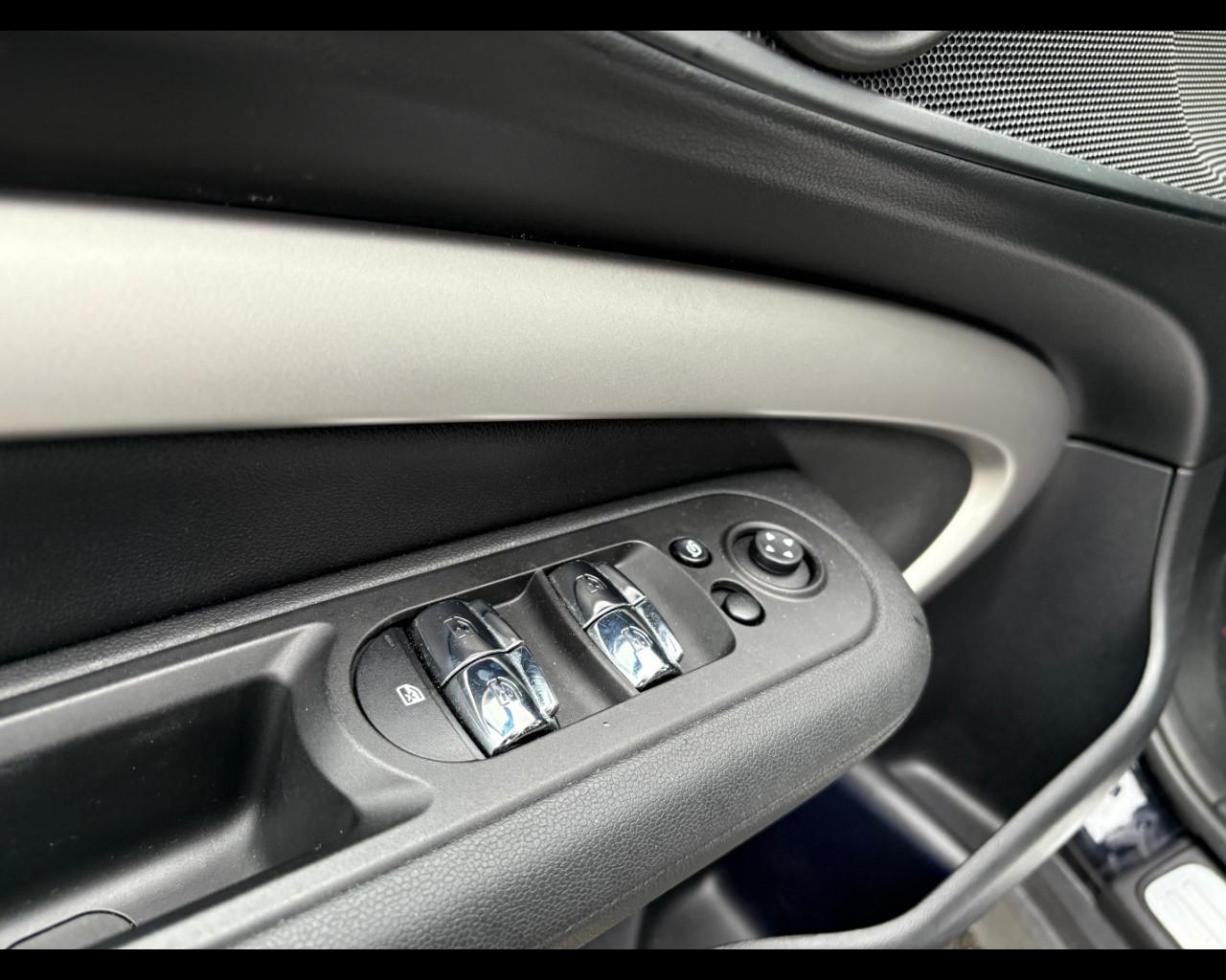 MINI Mini Clubman (F54) - Mini 1.5 Cooper Mayfair Edition Clubman