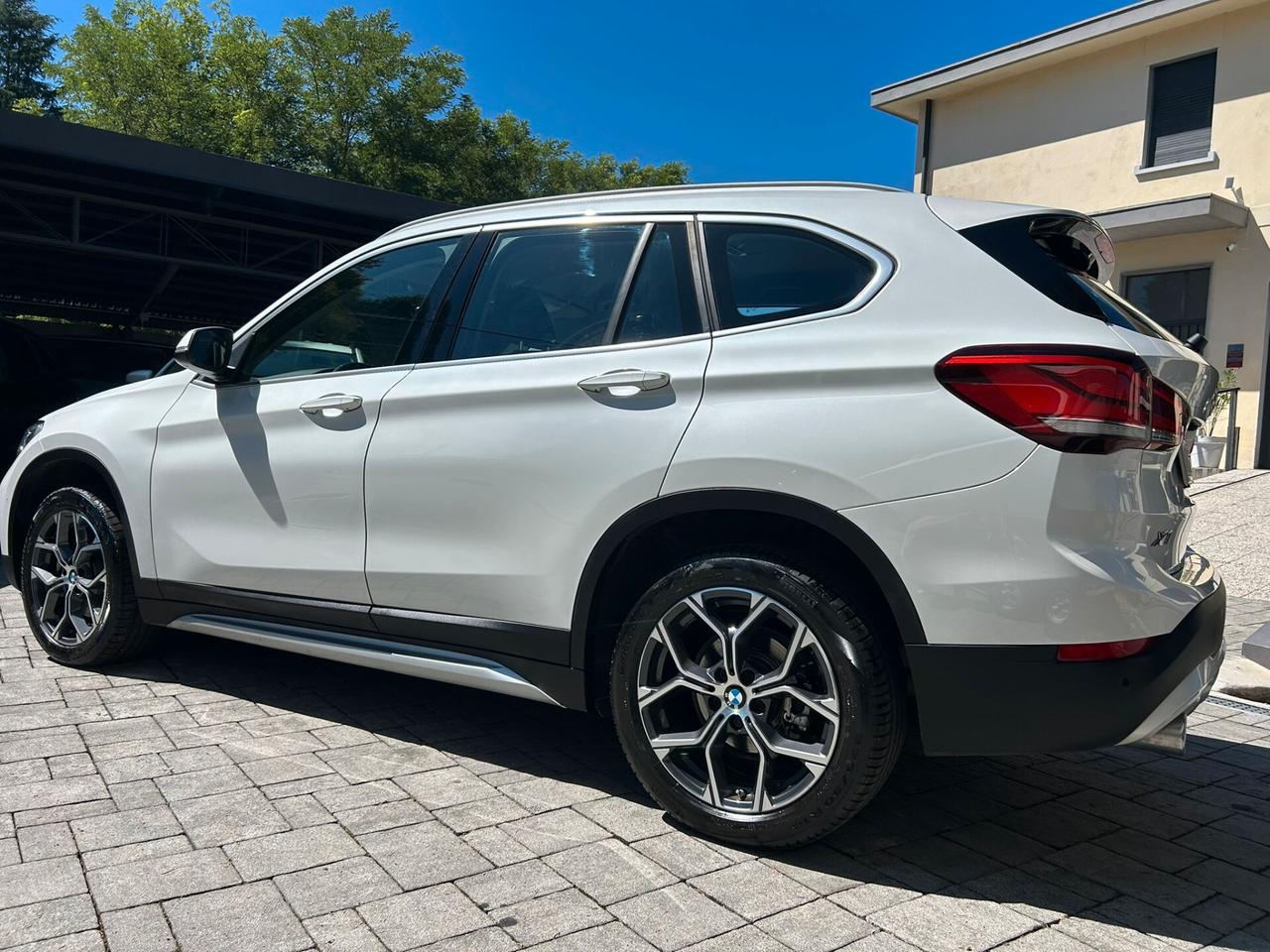Bmw X1 sDrive18d xLine Plus NAVI PRO