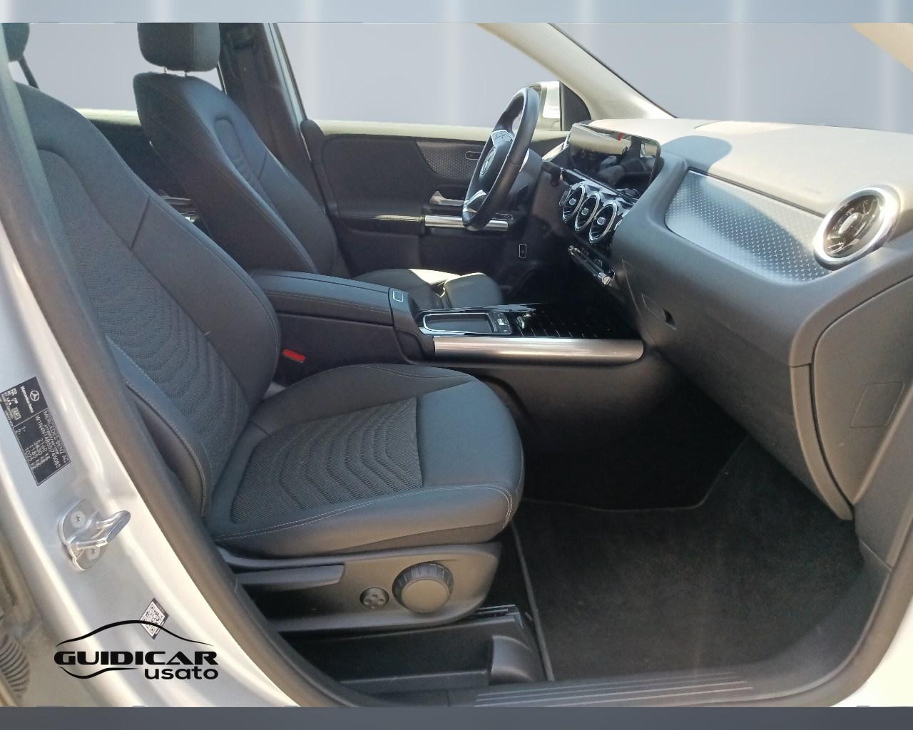 Mercedes-Benz GLA-H247 2023 - GLA 180 d Progressive Advanced auto