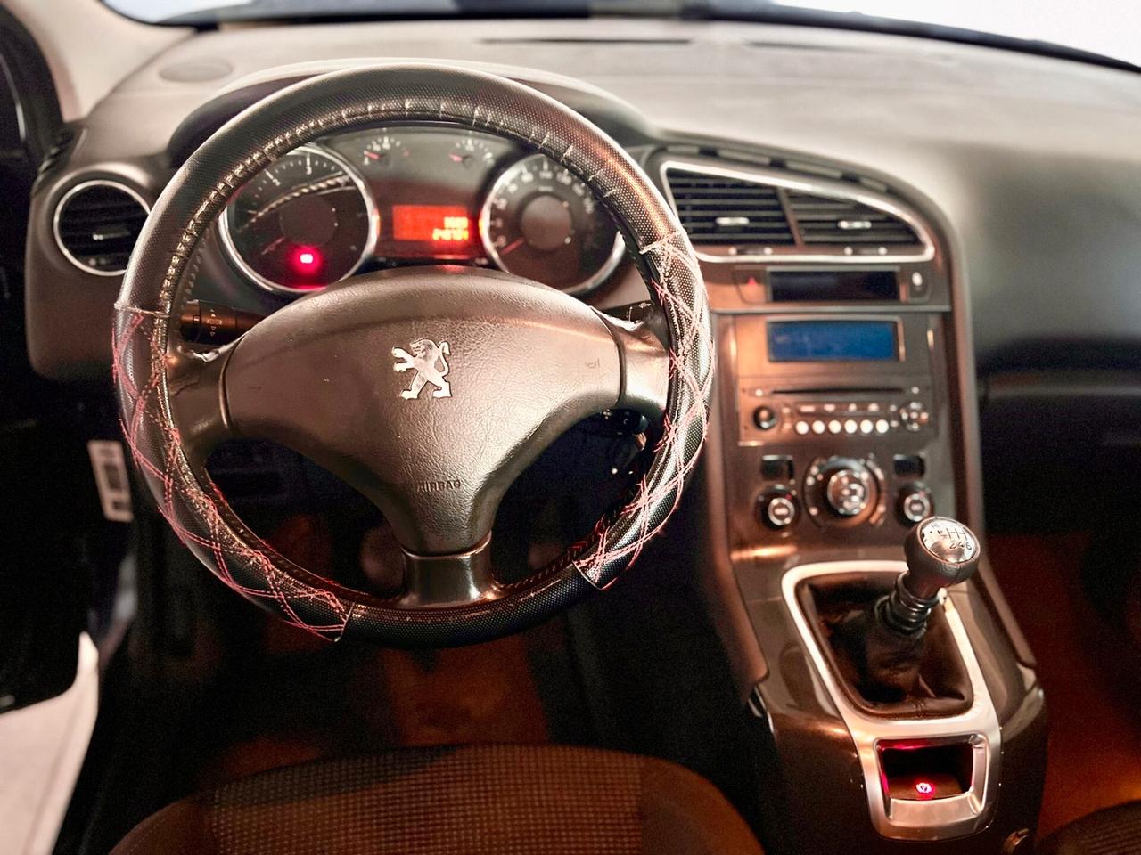 Peugeot 5008 1.6 HDi 112CV Business