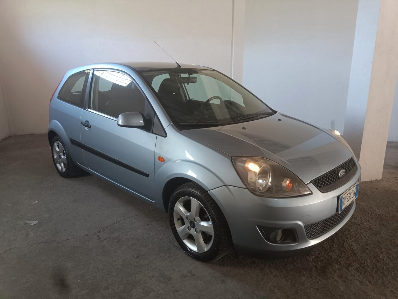 Ford Fiesta 1.4 TDCi 3p. Ghia