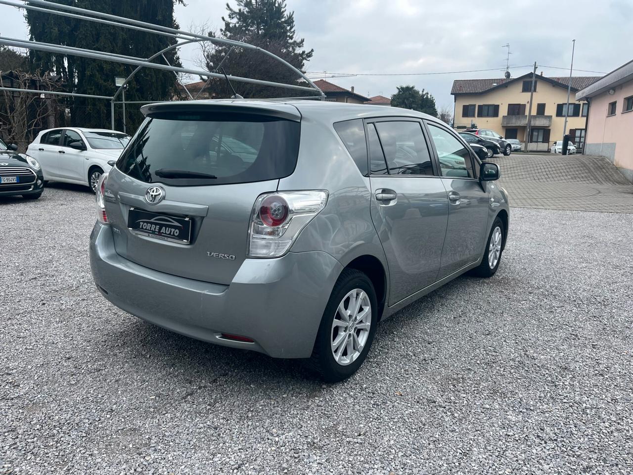toyota verso 1.6 benzina 7 posti