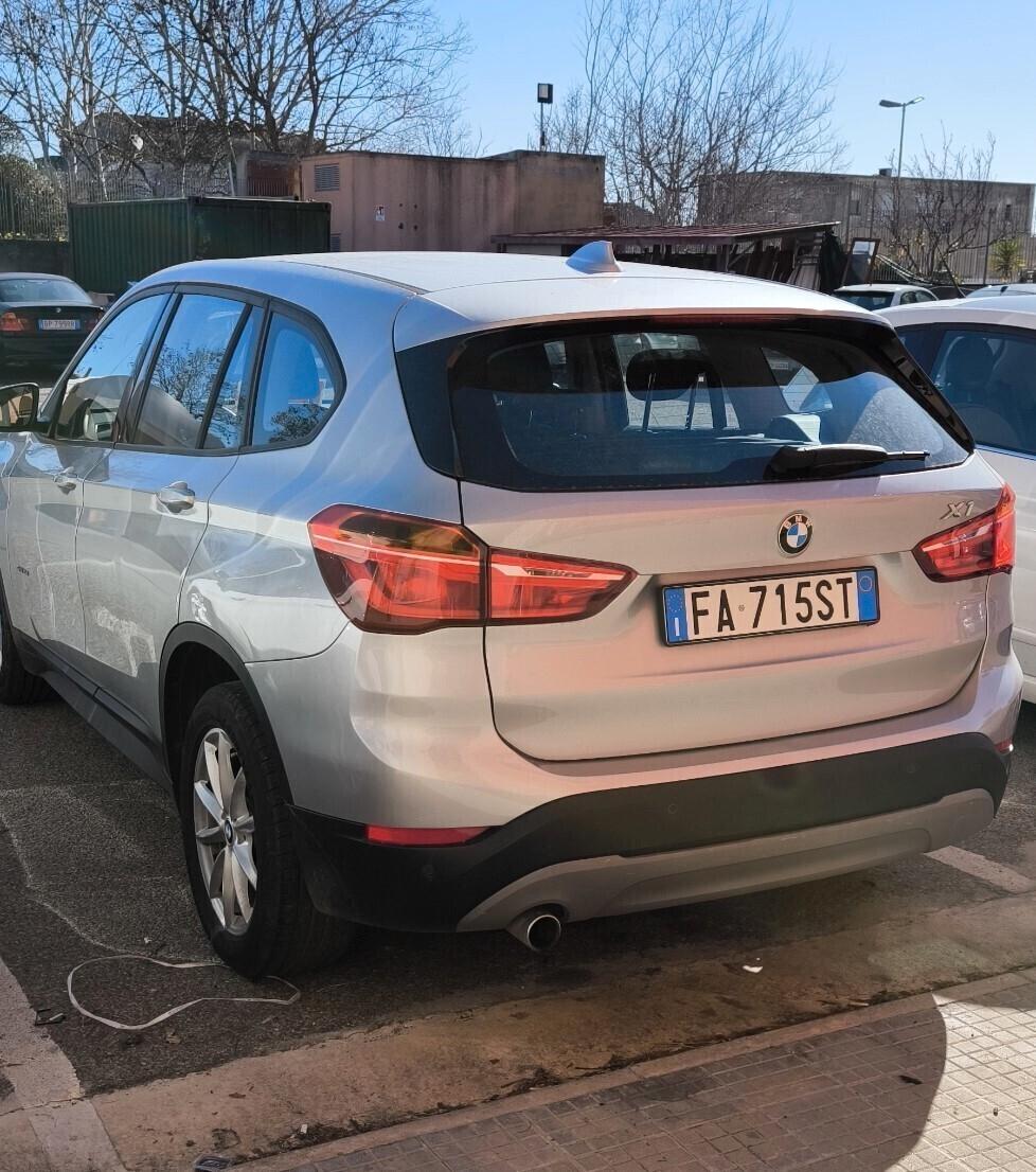 Bmw X1 sDrive18d Advantage