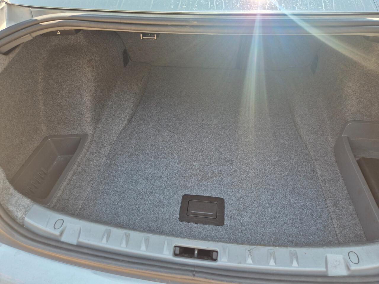Bmw 325i -218CV Coupe' -AUTOMATICA-XENON-PELLE