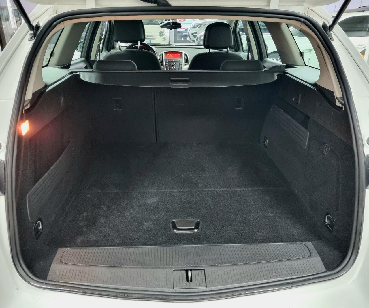 OPEL ASTRA 1.7 CDTI 110CV BUSINESS AUTOCARRO