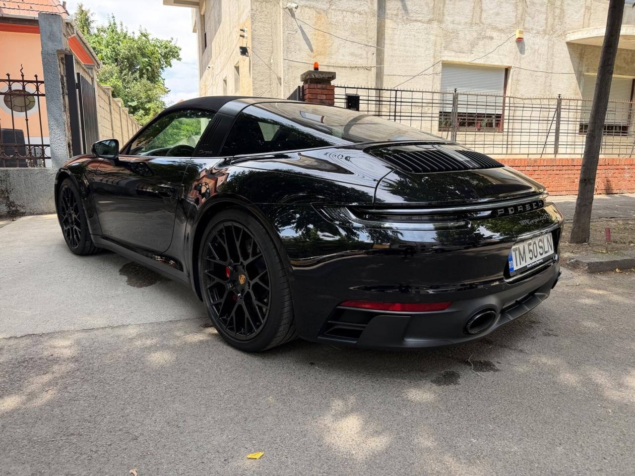 Porsche 911 992 Targa 4 GTS Total Black P. Approved