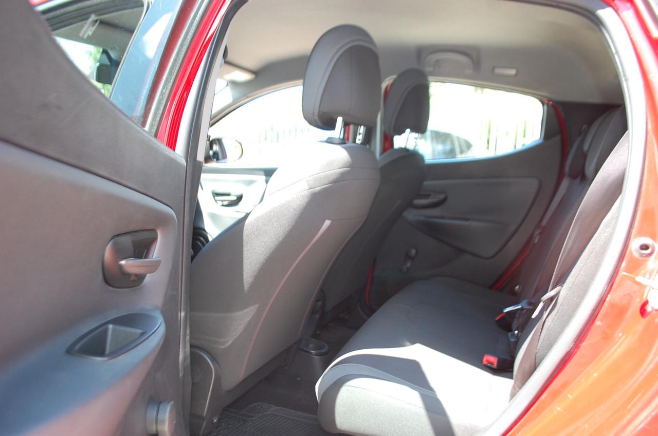 Lancia Ypsilon 1.2 Silver Ecochic Gpl 69CV Uff Italy USB Clima