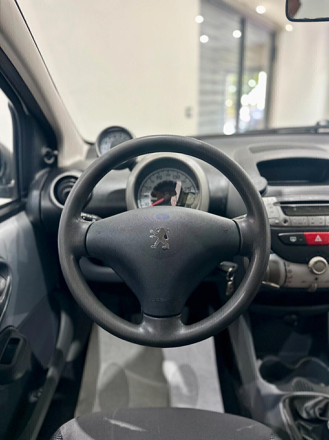 Peugeot 107 1.0 68CV 5p. Plaisir