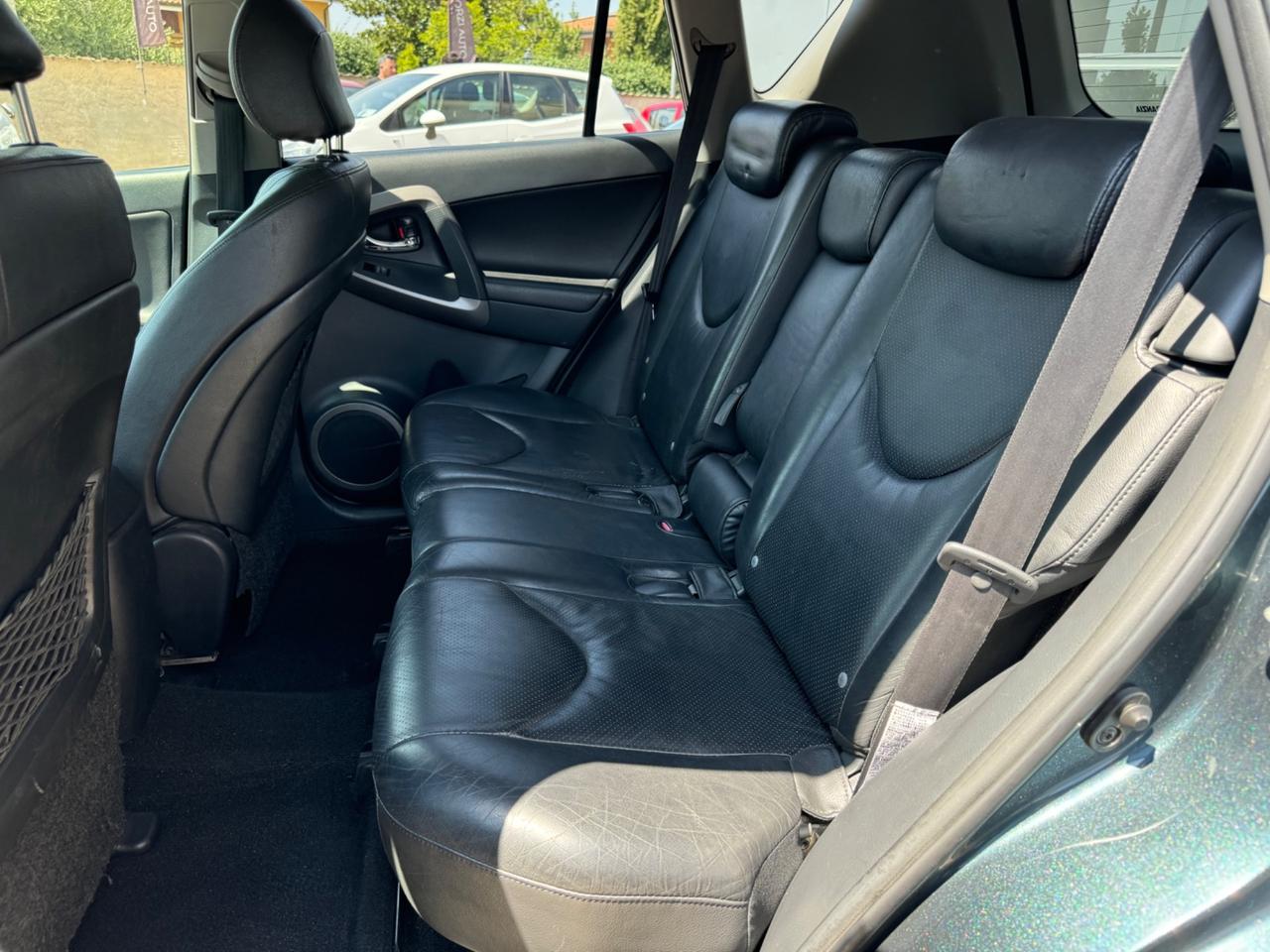 Toyota RAV 4 RAV4 2.2 D-4D 177 CV Luxury