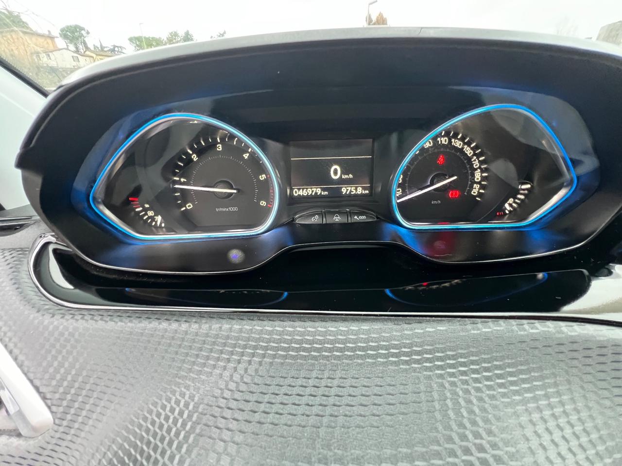 Peugeot 2008 1.6 e-HDi 115 CV Stop&Start Allure