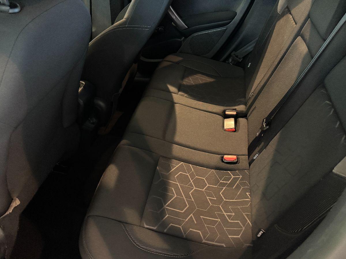 PEUGEOT 2008 1.6 HDi 92 CV S&S Automatica