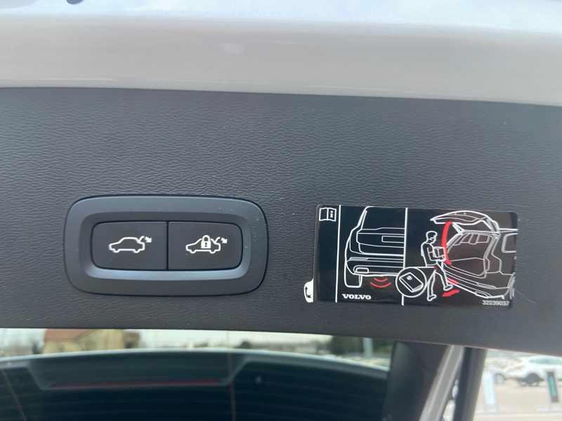 VOLVO XC40 1.5 t2 Momentum Pro AuTo