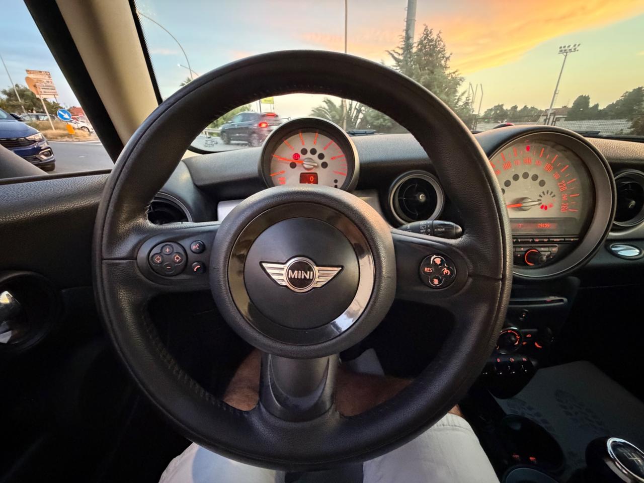 Mini 1.6 16V One D