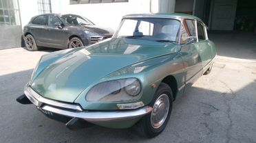 Citroen DS D super 5