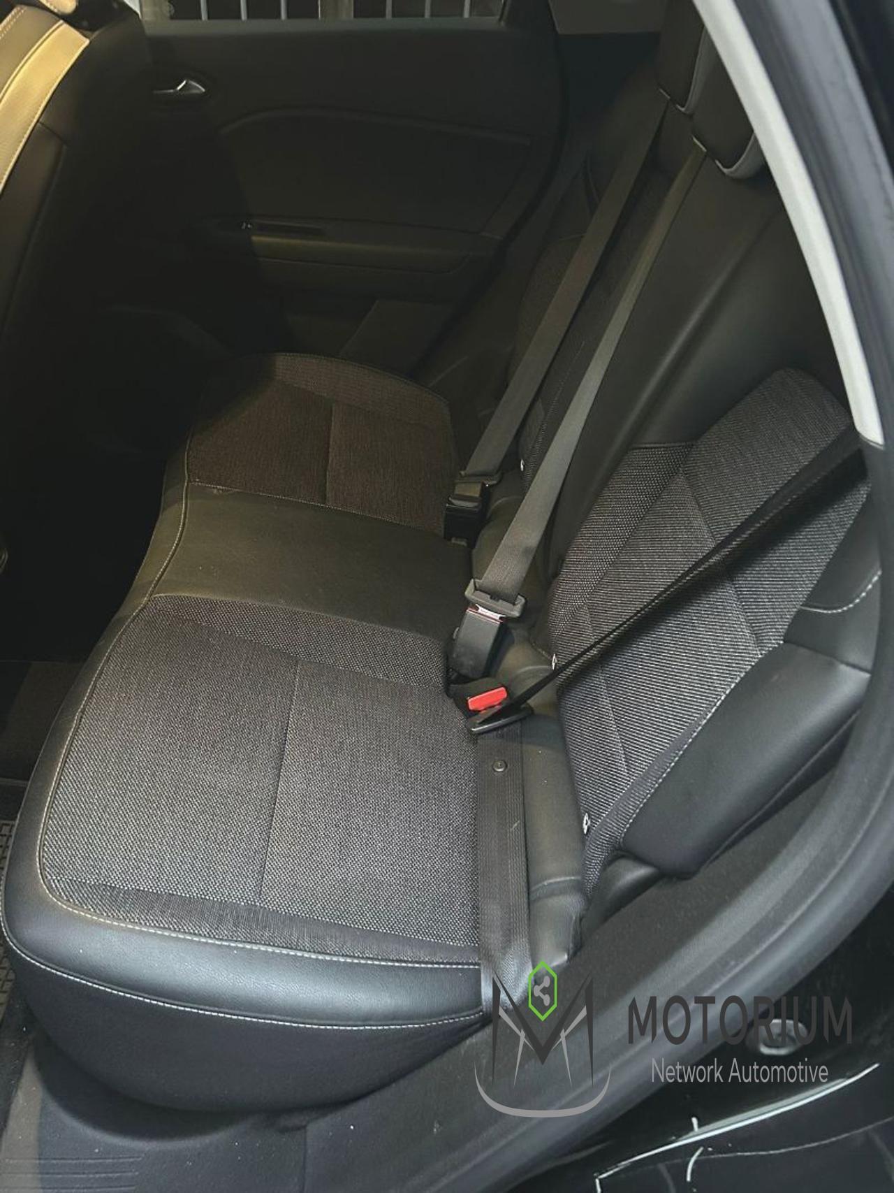 Renault Captur Plug-in Intens- NEOPATENTATI- TUTTO INCLUSO