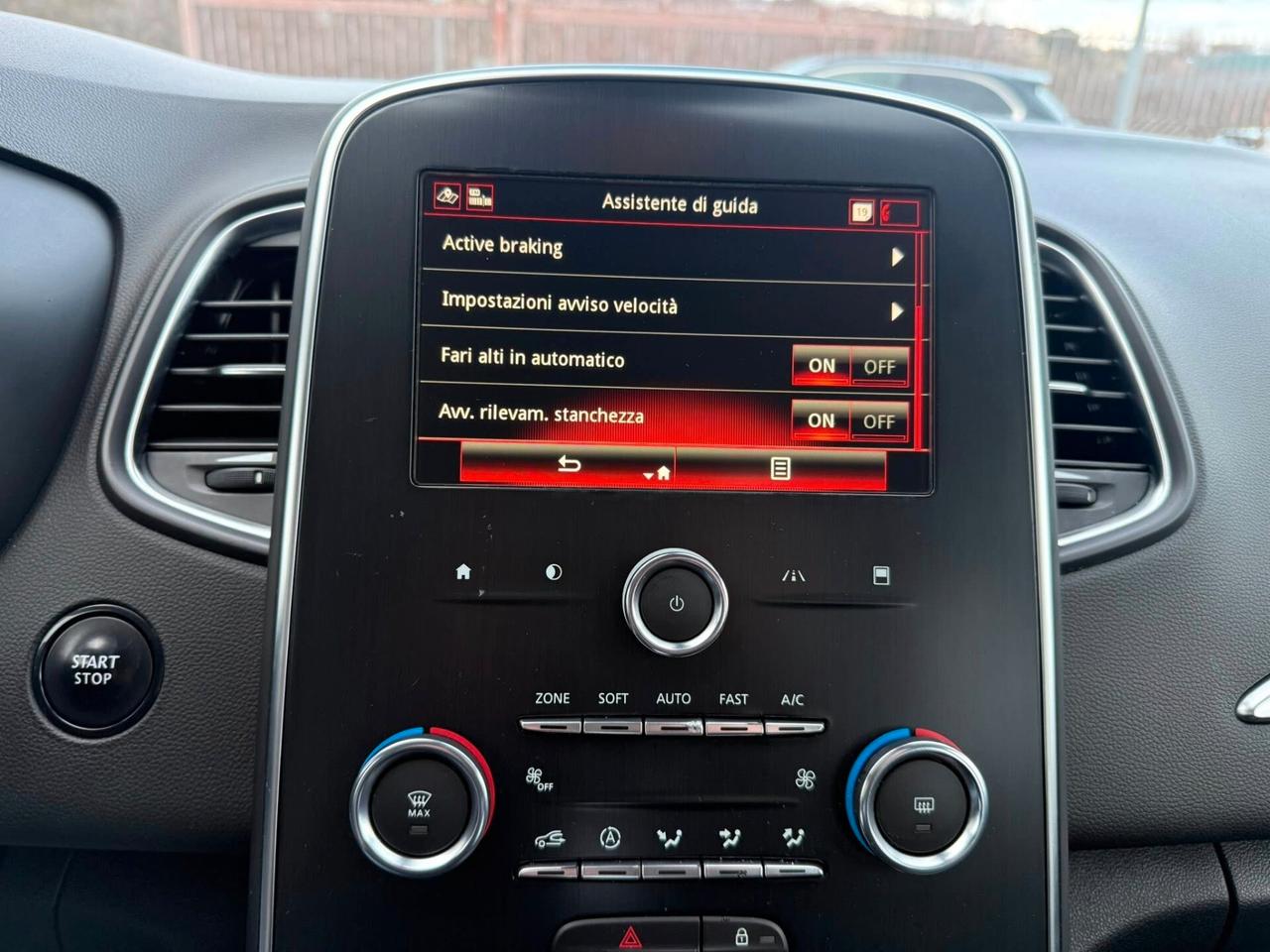 Renault Grand Scenic Blue dCi 150 CV EDC -7 POSTI-