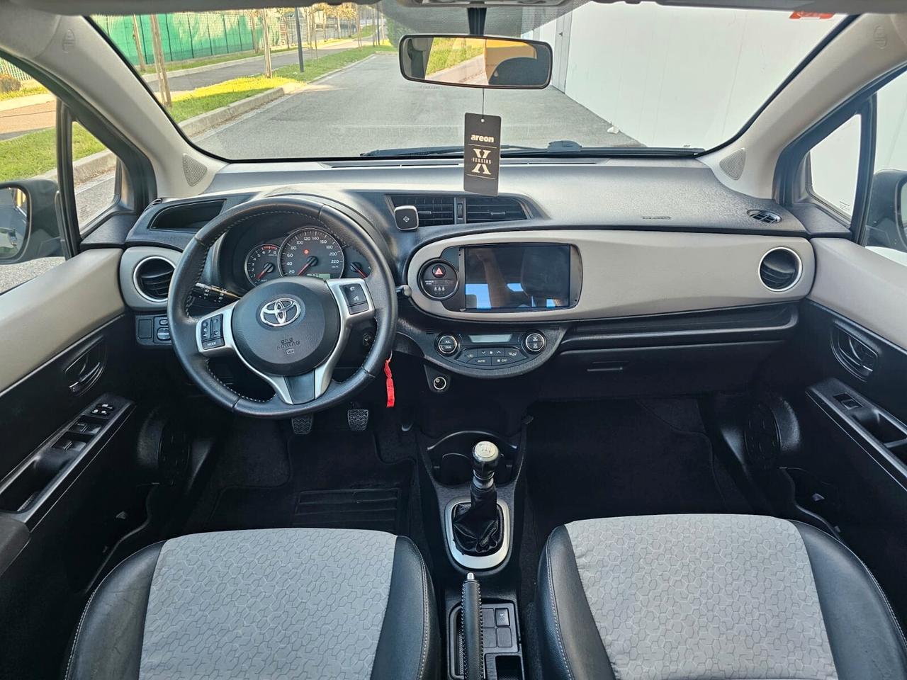 Toyota Yaris 1.3 benzina