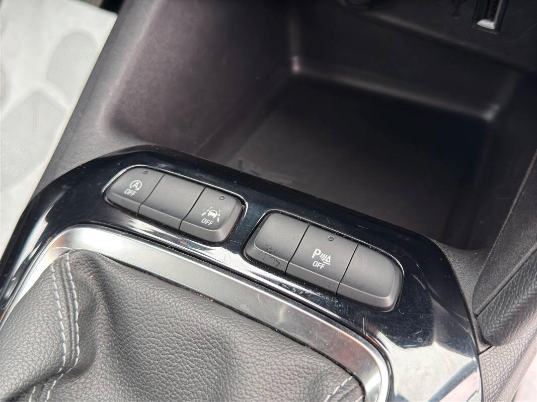 Opel Corsa 1.2 Edition s&s 100cv con CarPlay