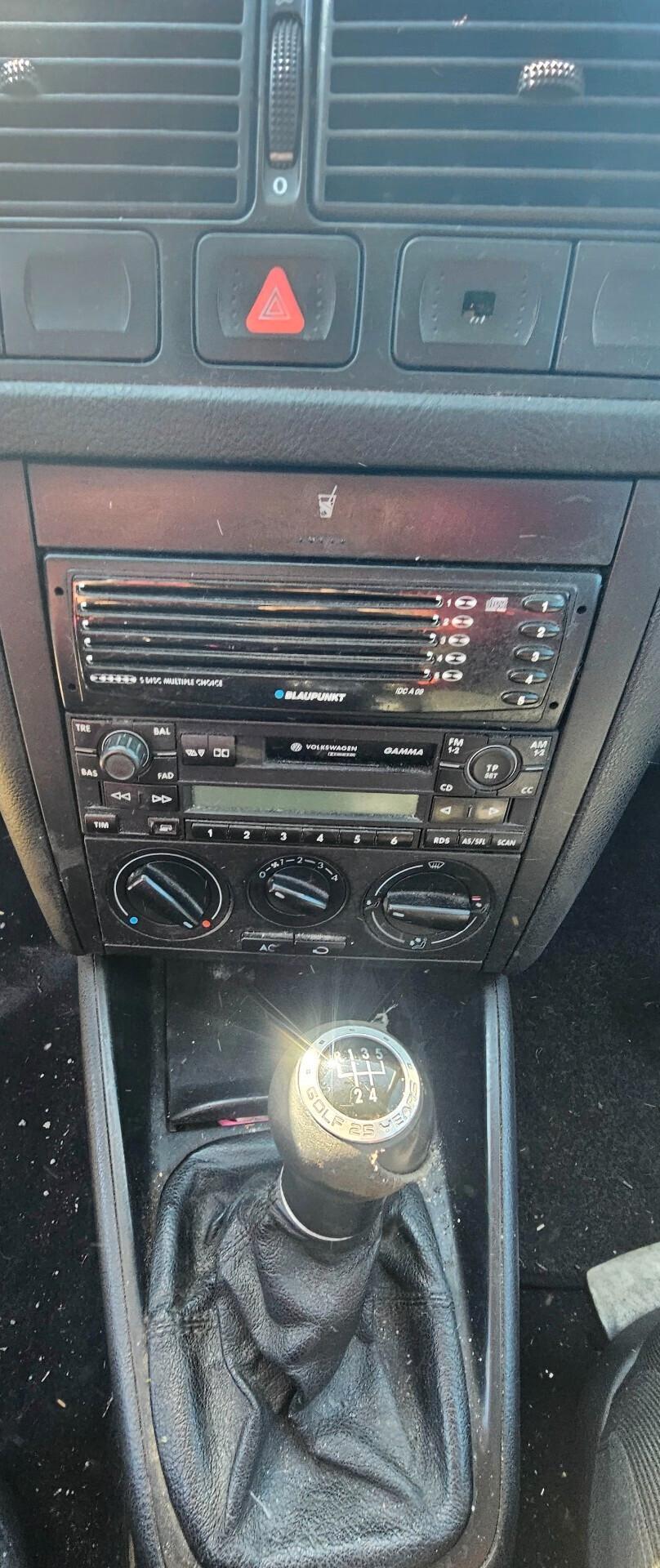 Volkswagen Golf 1.6 25 Years NEOPATENTATI