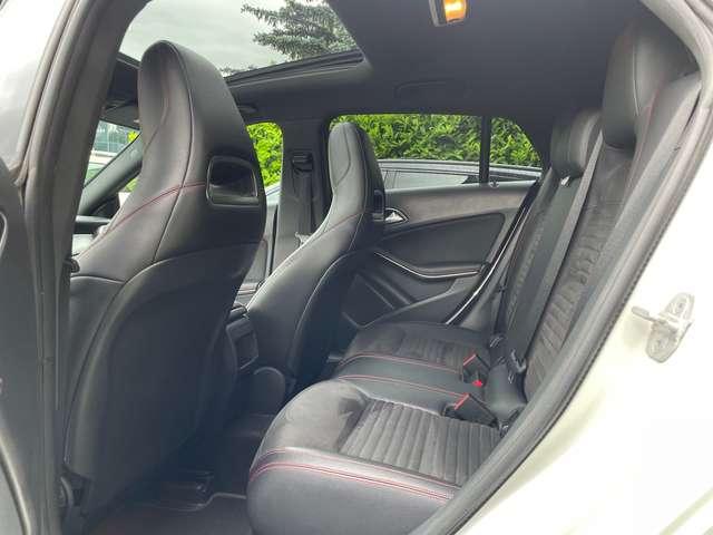 Mercedes-Benz CLA 200 Shooting Brake Premium MY16 Tetto Pano Distronic