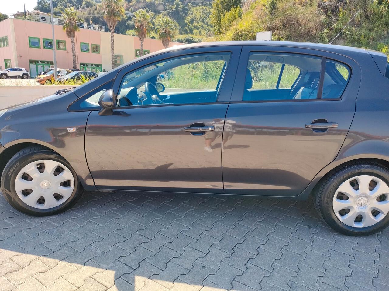 Opel Corsa 1.2 5 porte Sport OK NEOPATENTATI