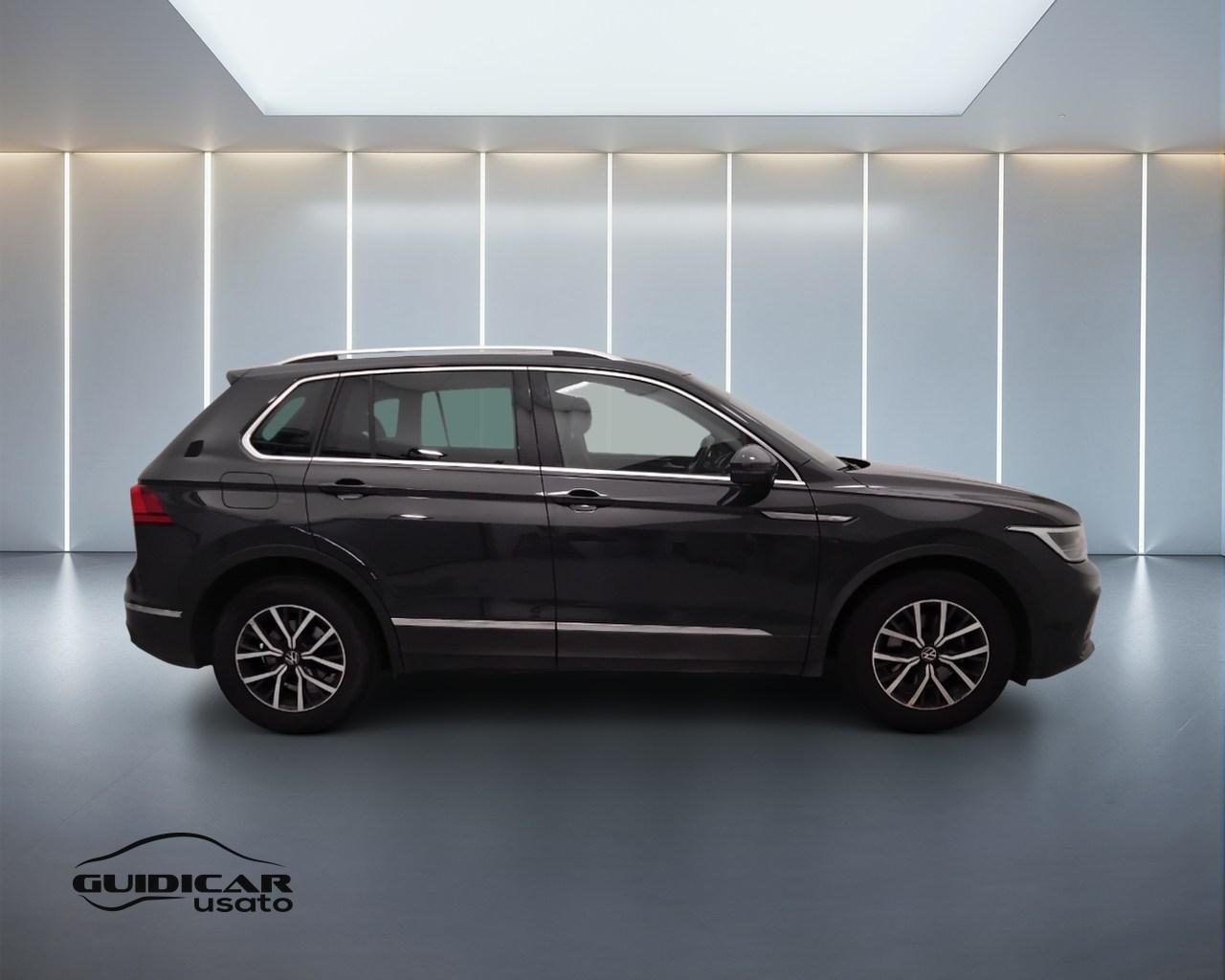 VOLKSWAGEN Tiguan II 2021 - Tiguan 2.0 tdi Life 122cv