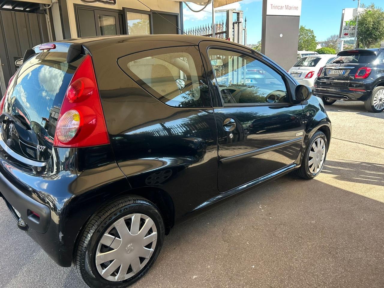 Peugeot 107 1.0 68CV 3p. Desir