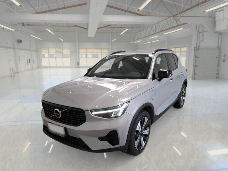 Volvo XC40 Recharge T5 180+82 CV Plug-In Hybrid Recharge Plus Dark