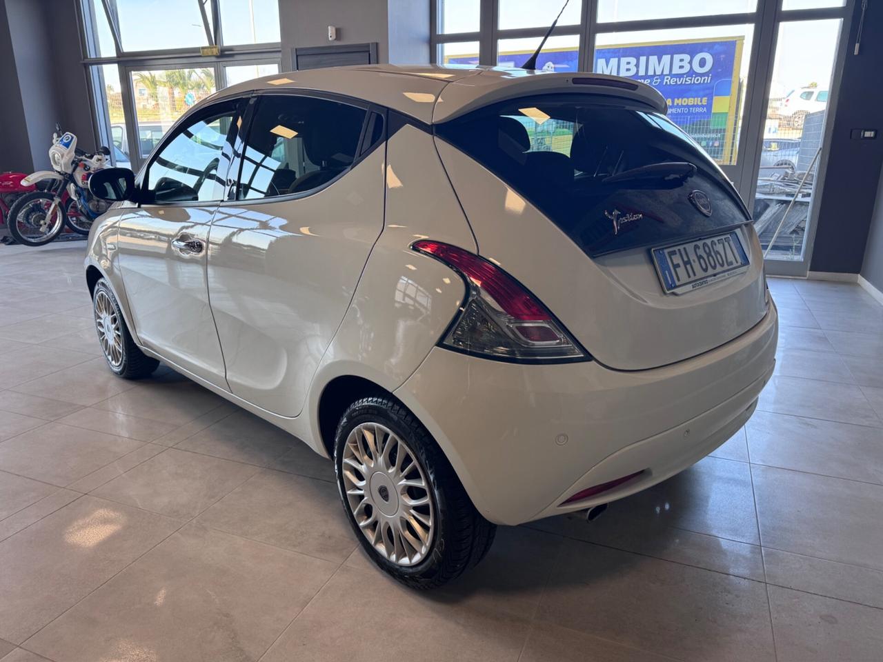 LANCIA YPSILON 1.3 MJET GOLD