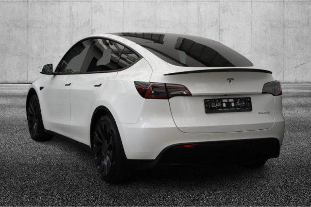 TESLA Model Y Performance AWD