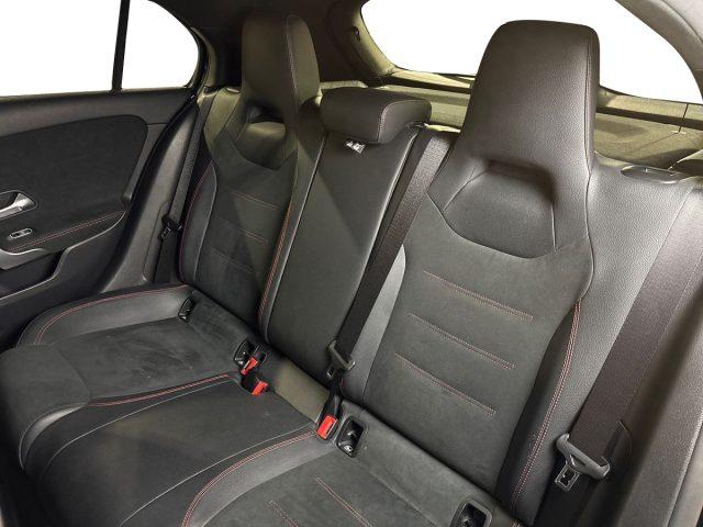 MERCEDES-BENZ A 180 d Automatic Premium