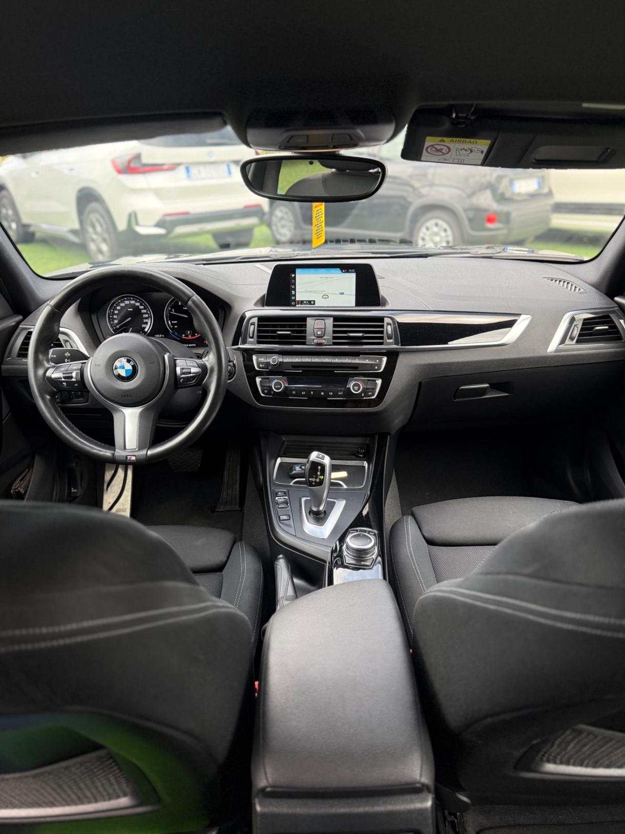 Bmw 118 118d 5p. Msport