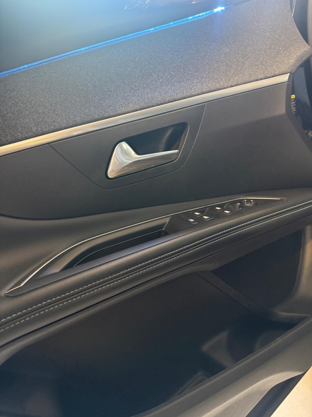 Peugeot 3008 BlueHDi 130 S&S EAT8 GT