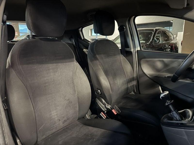 Lancia Ypsilon 1.2 69cv S Momodesign